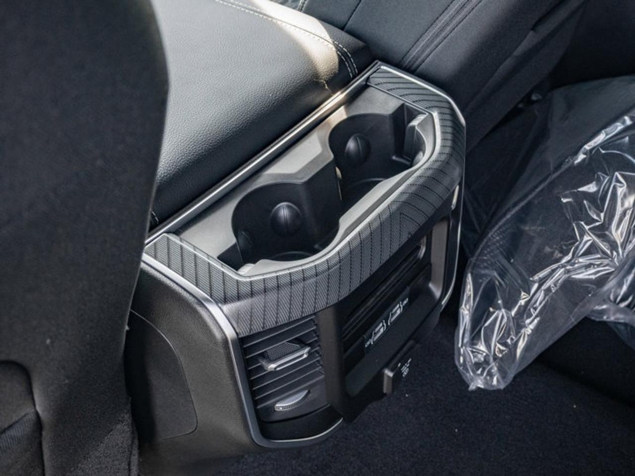 2025 RAM 2500 Big Horn Photo