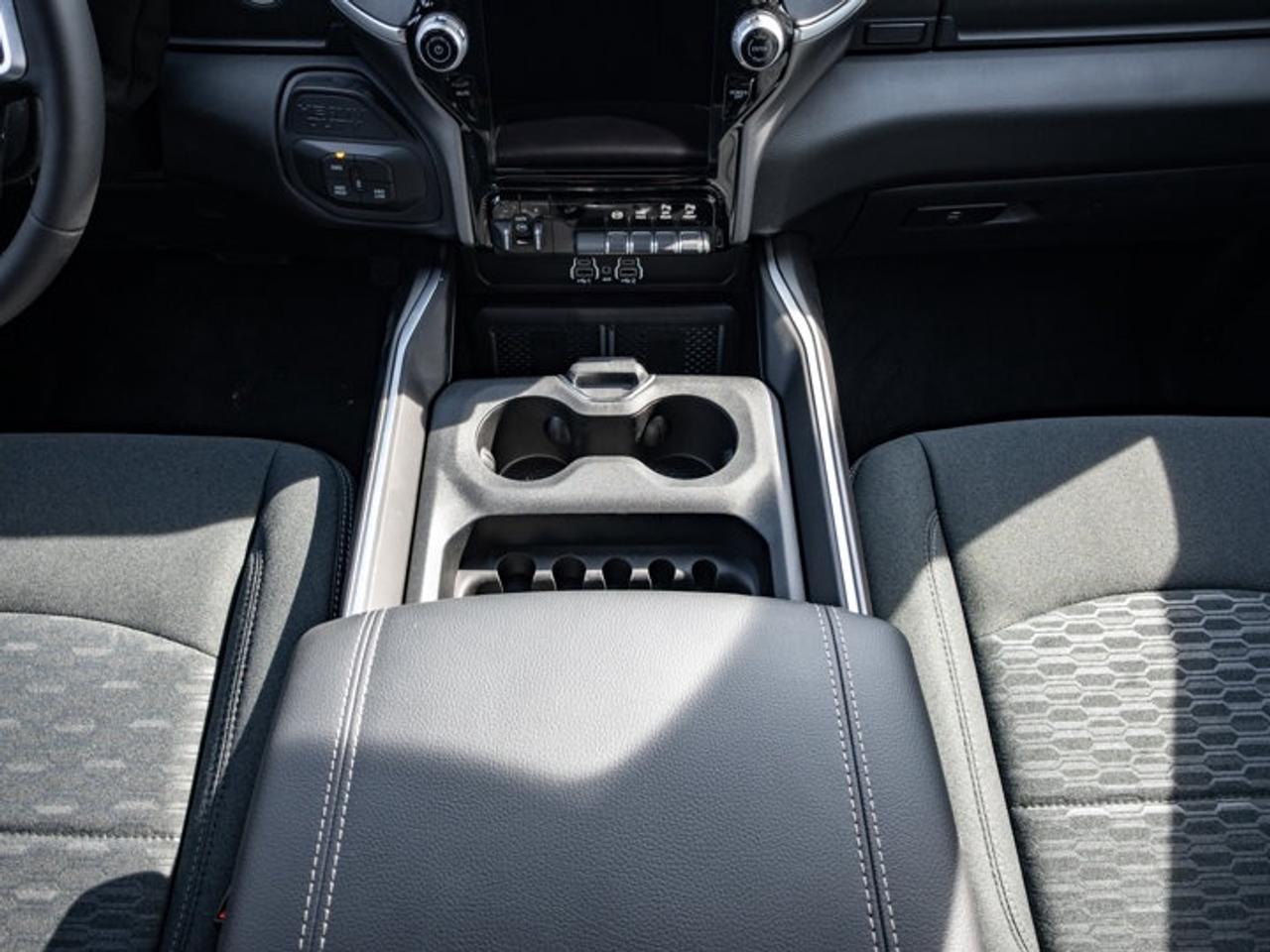 2025 RAM 2500 Big Horn Photo