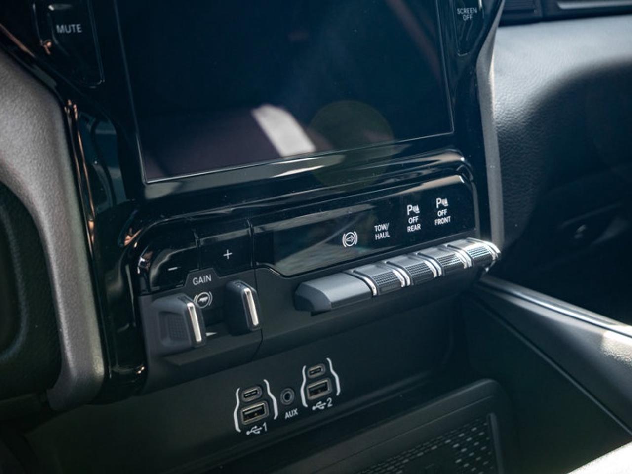 2025 RAM 2500 Big Horn Photo