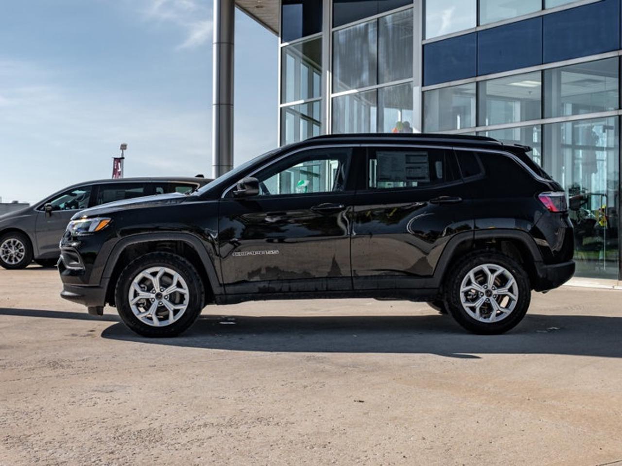 2026 Jeep Compass NORTH Photo3