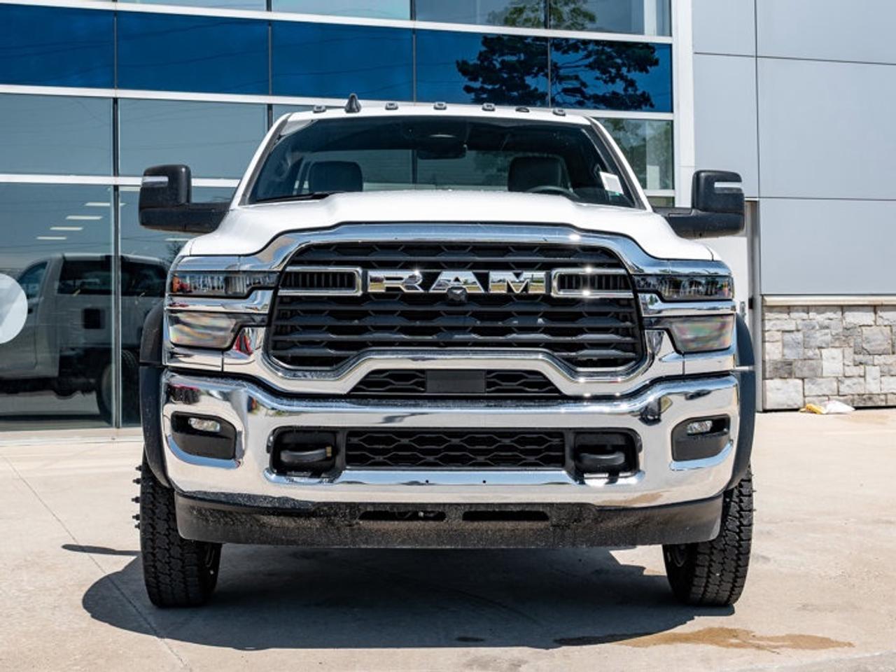2025 RAM 5500 Chassis Tradesman Photo