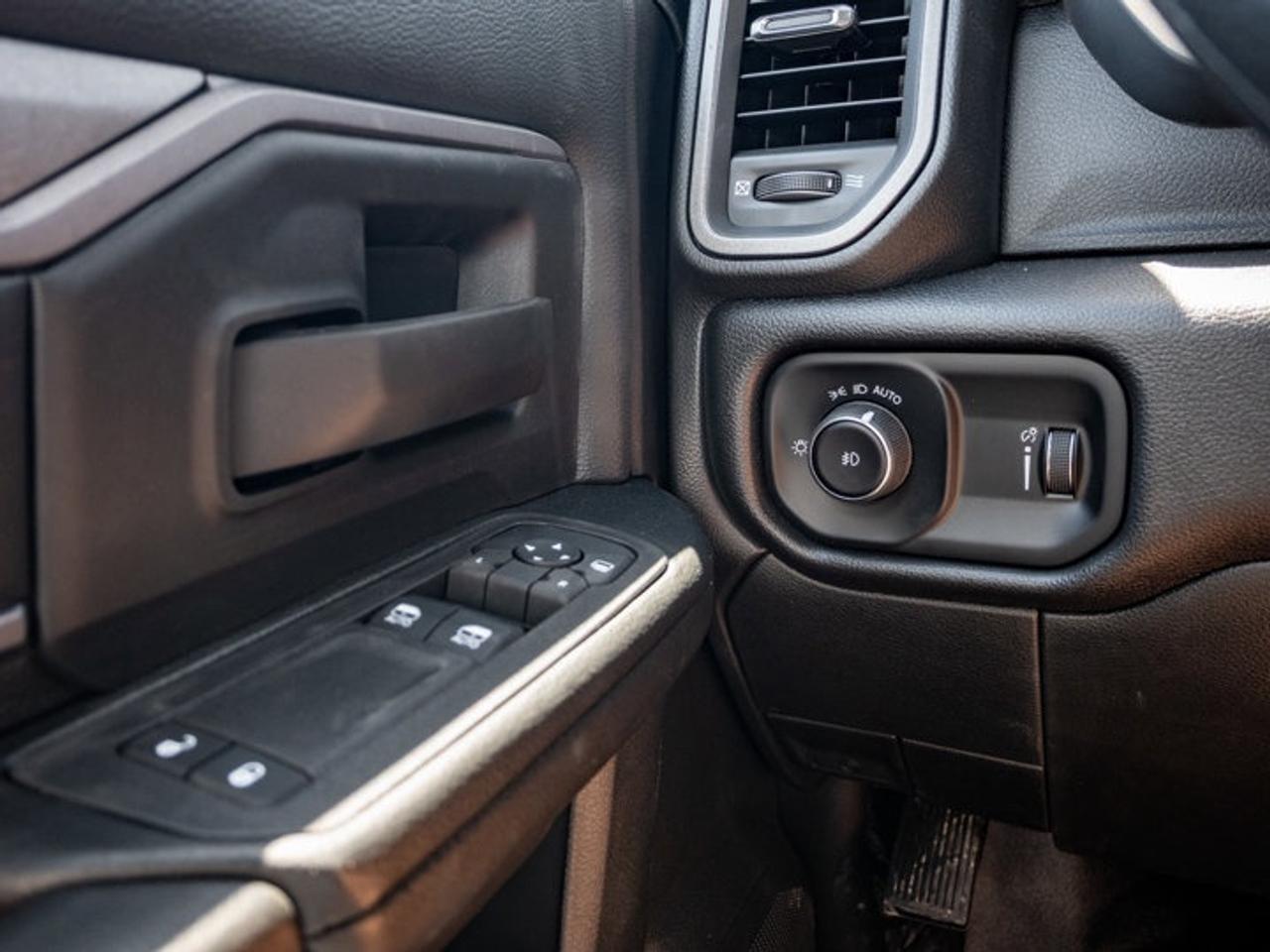 2025 RAM 5500 Chassis Tradesman Photo