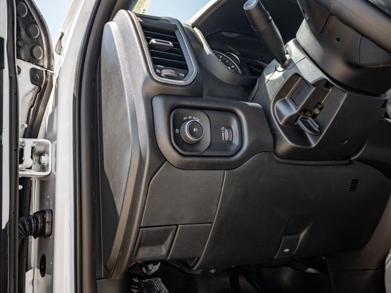 2025 RAM 5500 Chassis Tradesman Photo