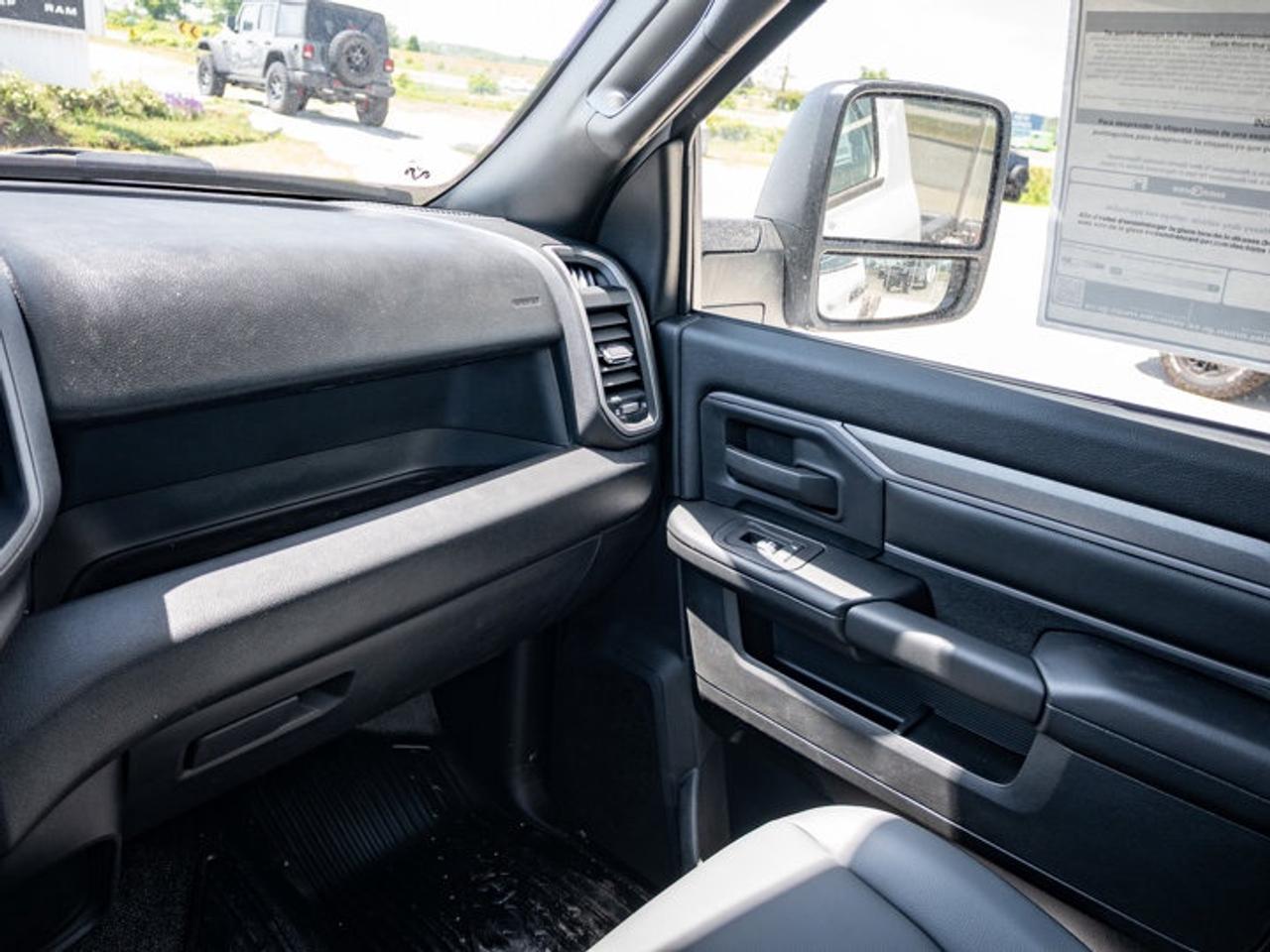 2025 RAM 5500 Chassis Tradesman Photo