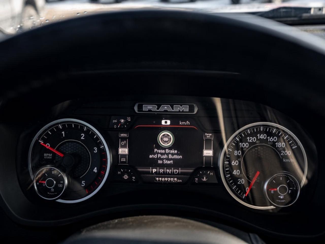 2022 RAM 2500 Big Horn Photo3