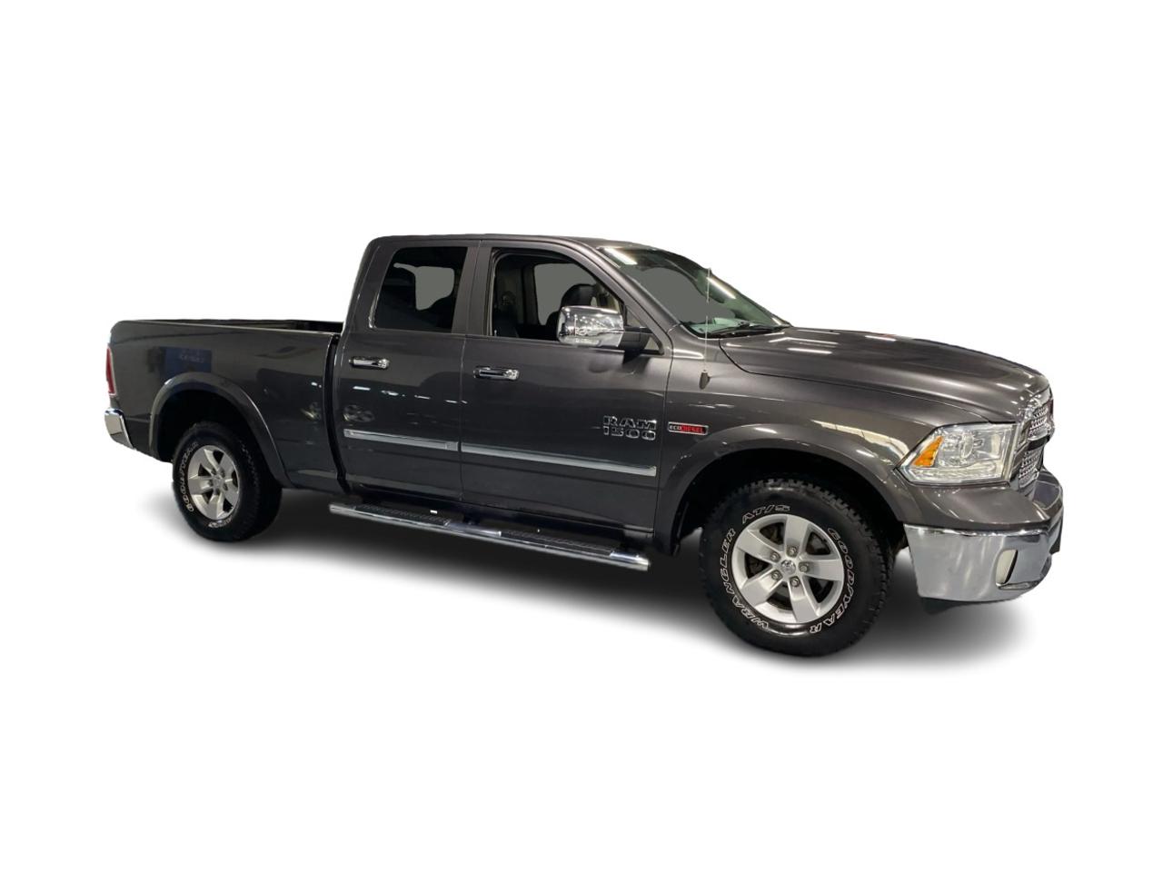 2016 RAM 1500 4WD Quad Cab 140.5" Laramie DIESEL Photo3