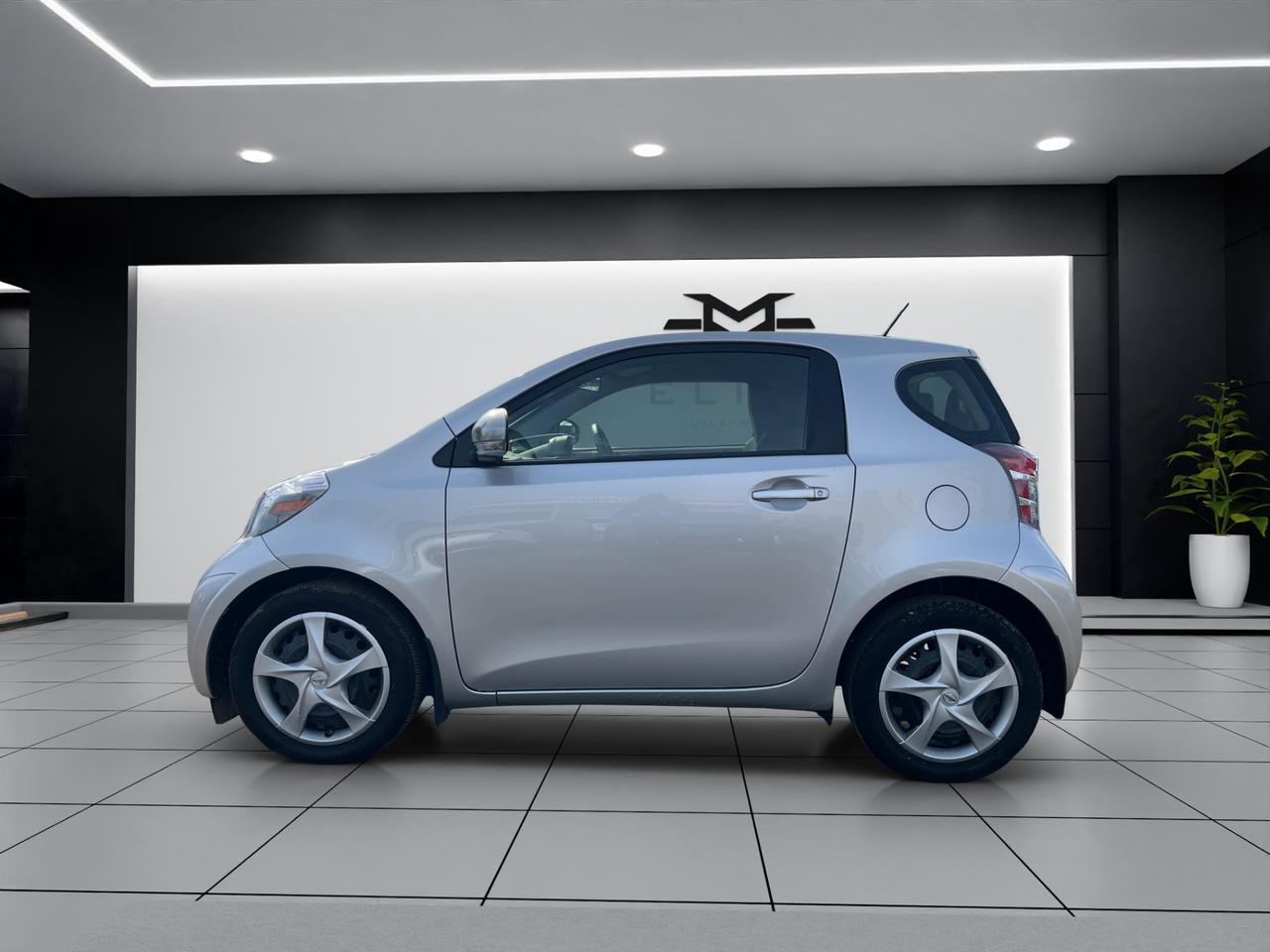2015 Scion iQ HB - 3,000KMS ONLY - LOW LOW KMS !!! Photo3