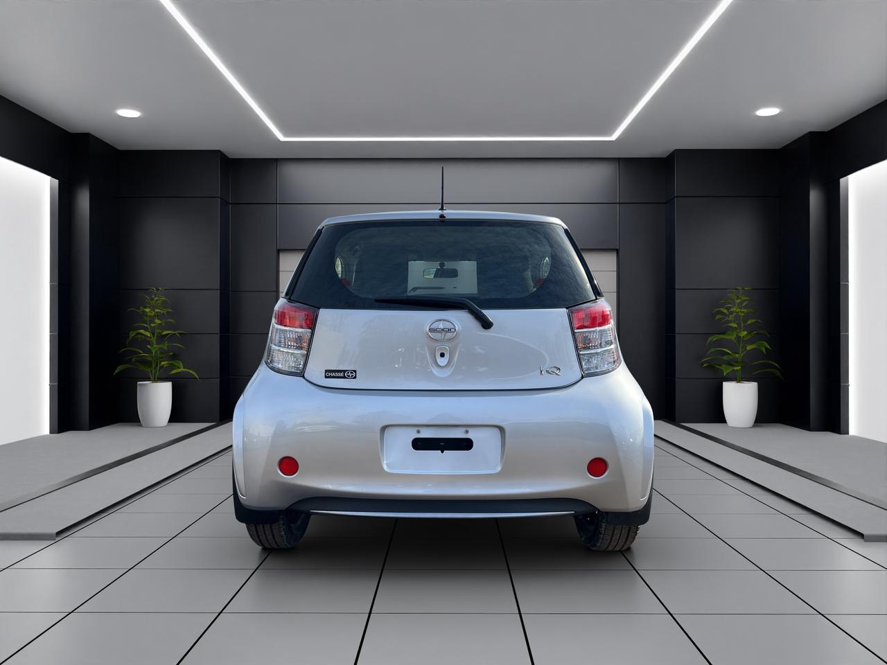 2015 Scion iQ HB - 3,000KMS ONLY - LOW LOW KMS !!! Photo