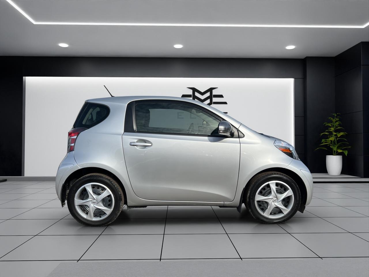 2015 Scion iQ HB - 3,000KMS ONLY - LOW LOW KMS !!! Photo