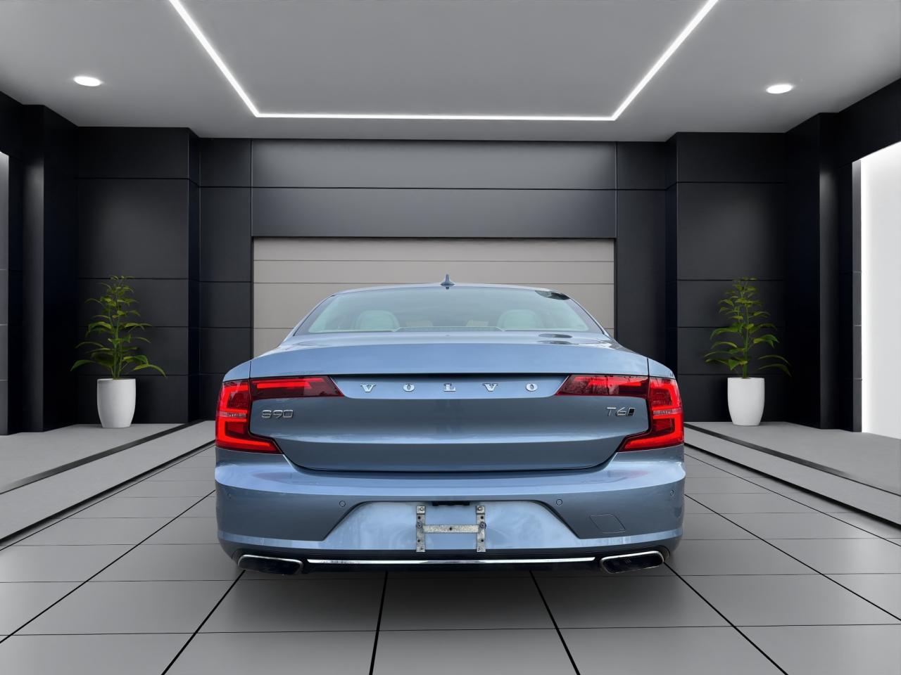 2017 Volvo S90 T6 Momentum Pkg - Navigation - Leather - Sunroof !!! Photo