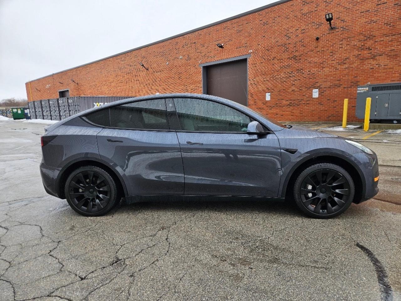 2021 Tesla Model Y 7 PASSENGER-AWD-DUAL MOTOR-LONG RANGE-WHITE INTERIOR Photo