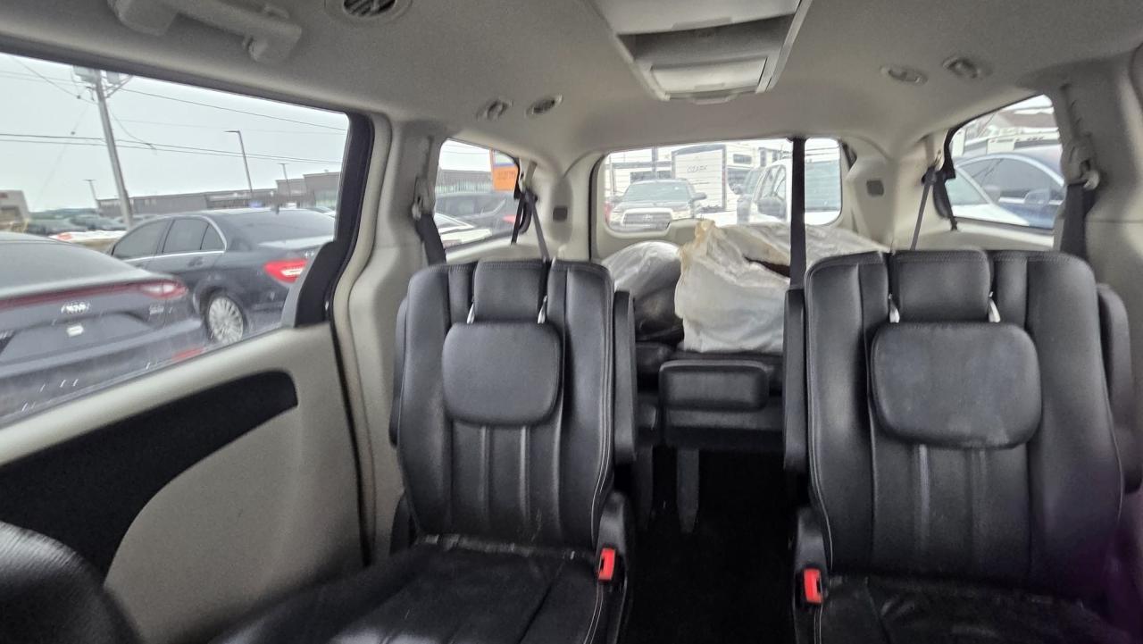 2016 Dodge Grand Caravan CREW PLUS, 7 PASS, LEATHER, LOADED, CERTIFIED Photo