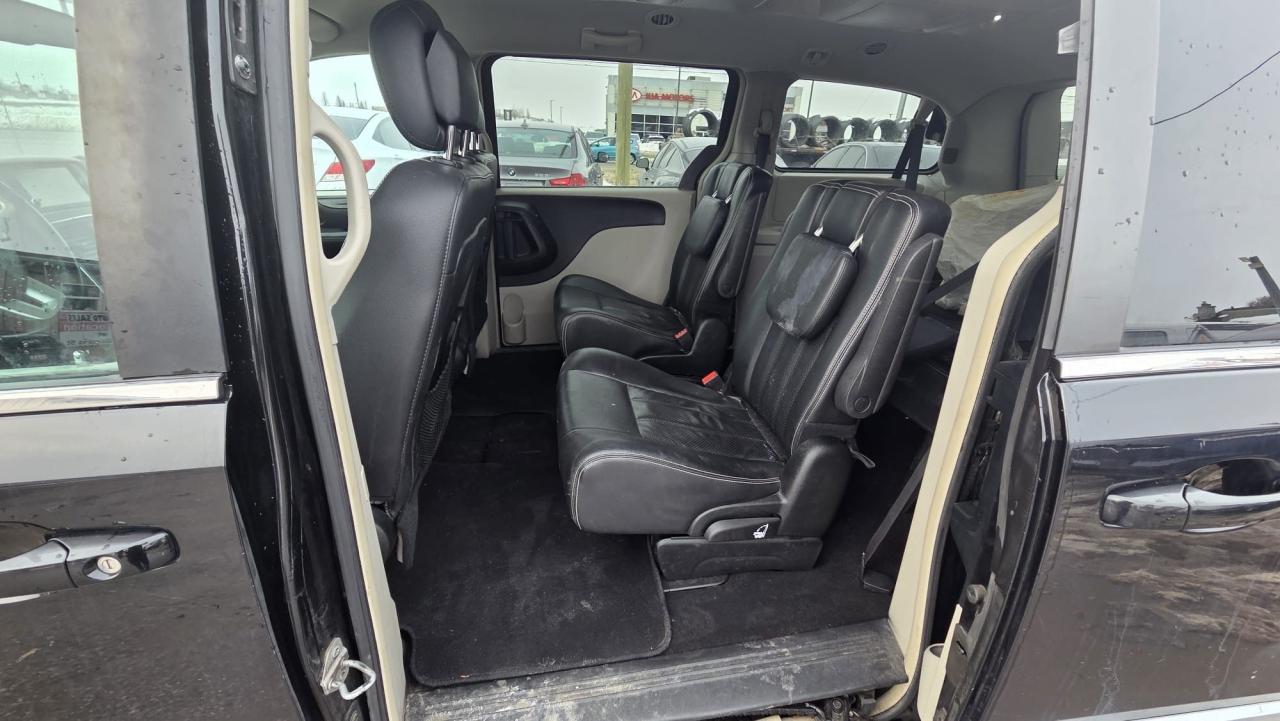 2016 Dodge Grand Caravan CREW PLUS, 7 PASS, LEATHER, LOADED, CERTIFIED Photo