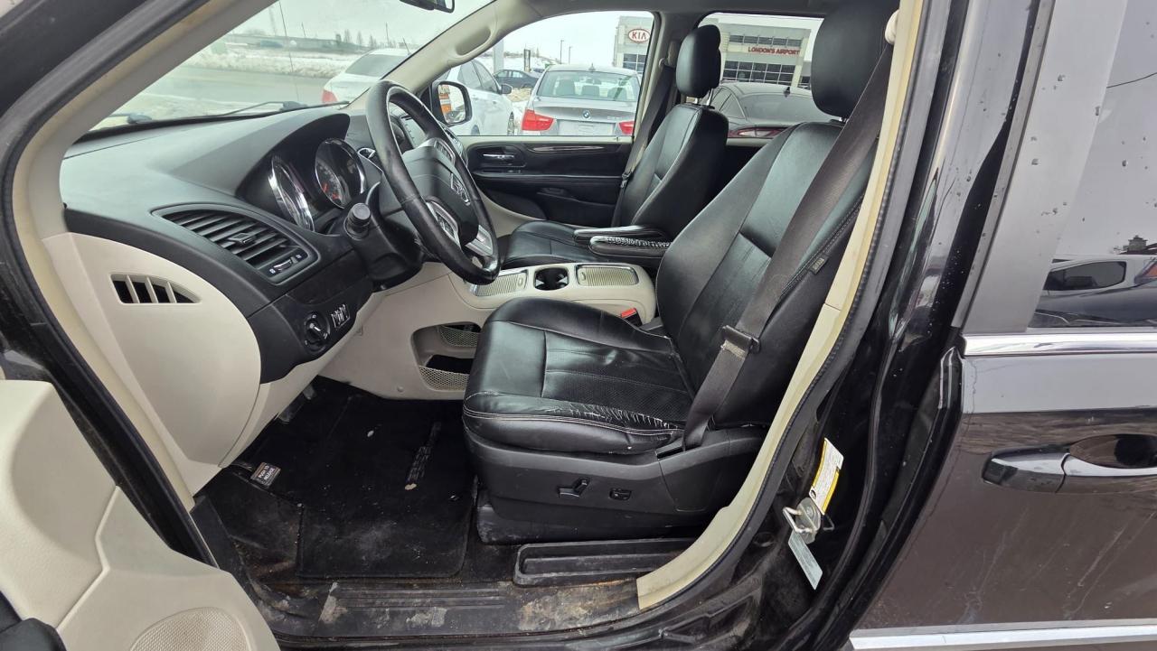 2016 Dodge Grand Caravan CREW PLUS, 7 PASS, LEATHER, LOADED, CERTIFIED Photo