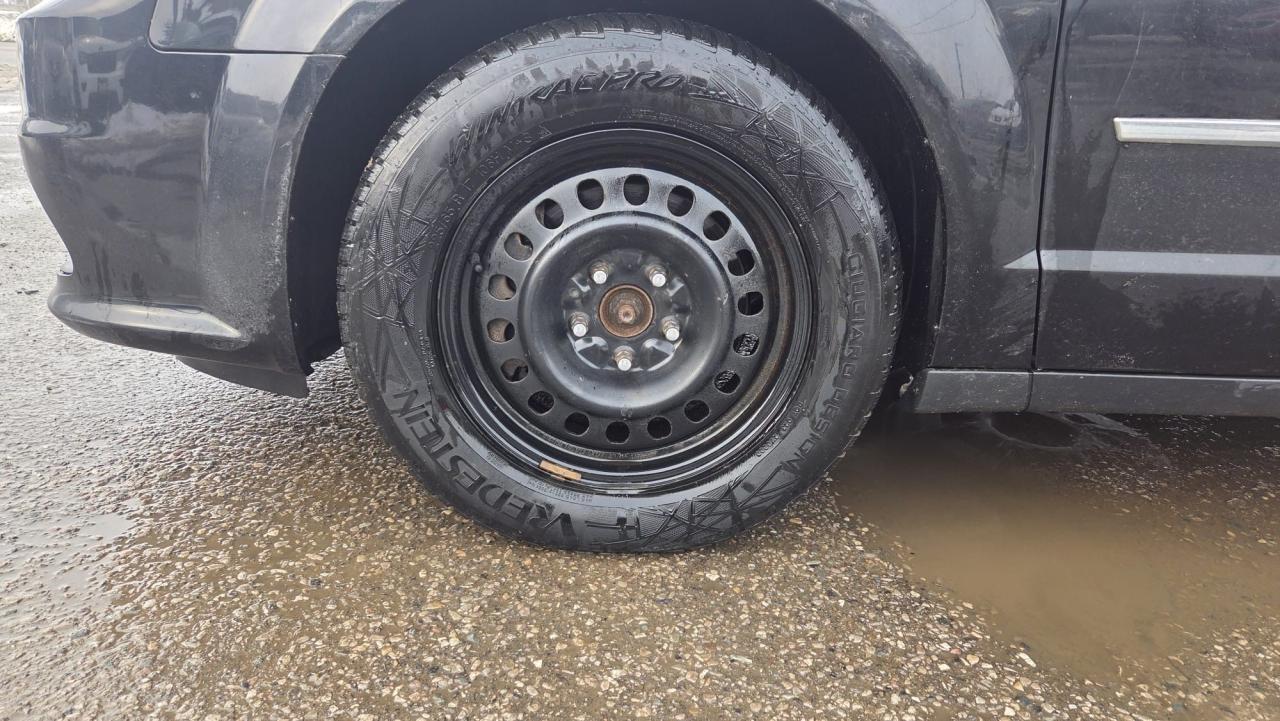 2016 Dodge Grand Caravan CREW PLUS, 7 PASS, LEATHER, LOADED, CERTIFIED Photo