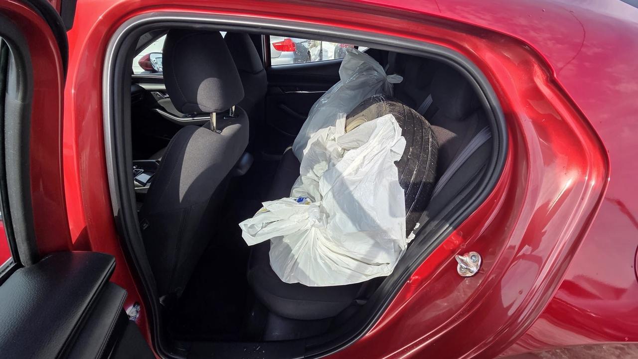 2019 Mazda MAZDA3 GS, ONE OWNER, NO ACCIDENTS, CERTIFIED Photo