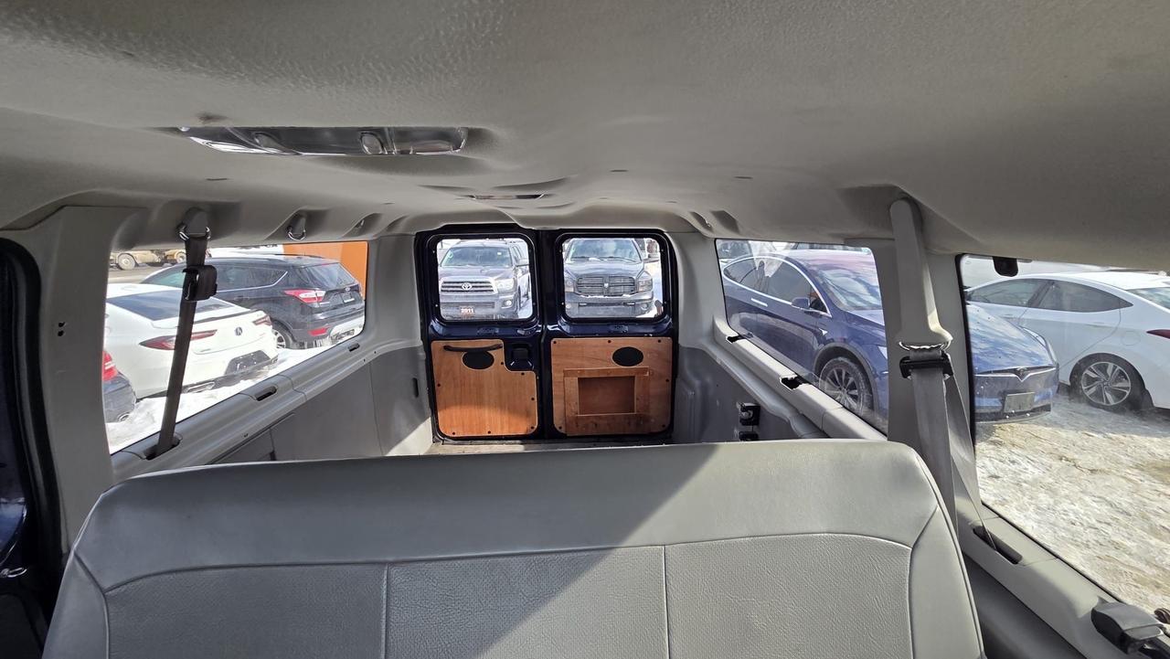 2006 Ford Econoline XL, V8, 5 PASSENGER, CARGO VAN, AS IS SPECIAL Photo