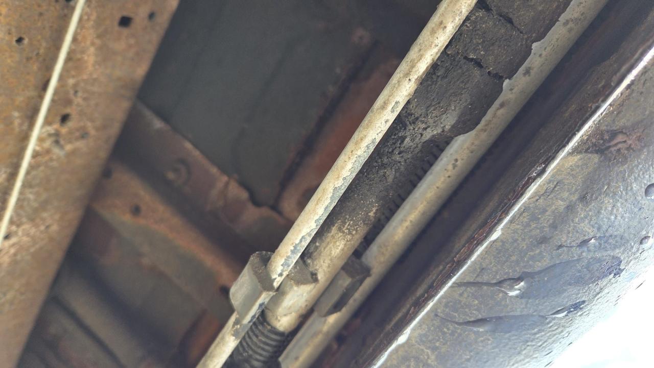 2006 Ford Econoline XL, V8, 5 PASSENGER, CARGO VAN, CERTIFIED Photo