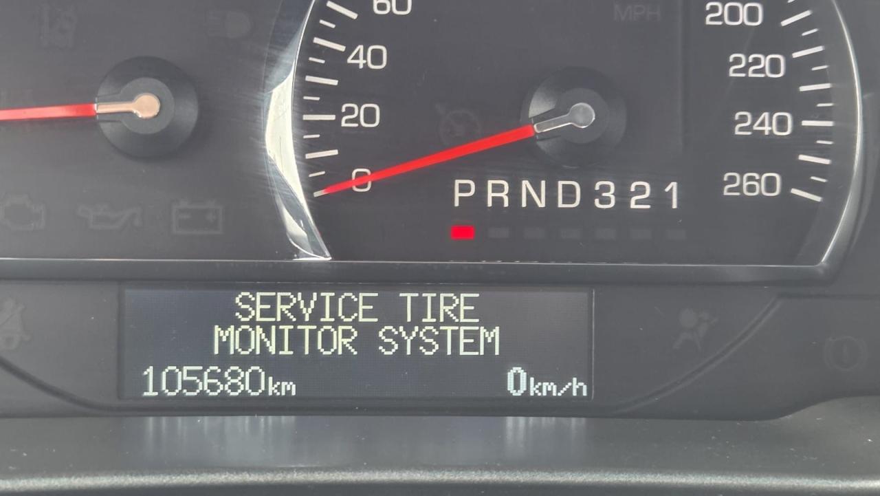 2009 Cadillac DTS V8, RUNS DRIVES GREAT, HAS RUST, AS IS SPECIAL Photo