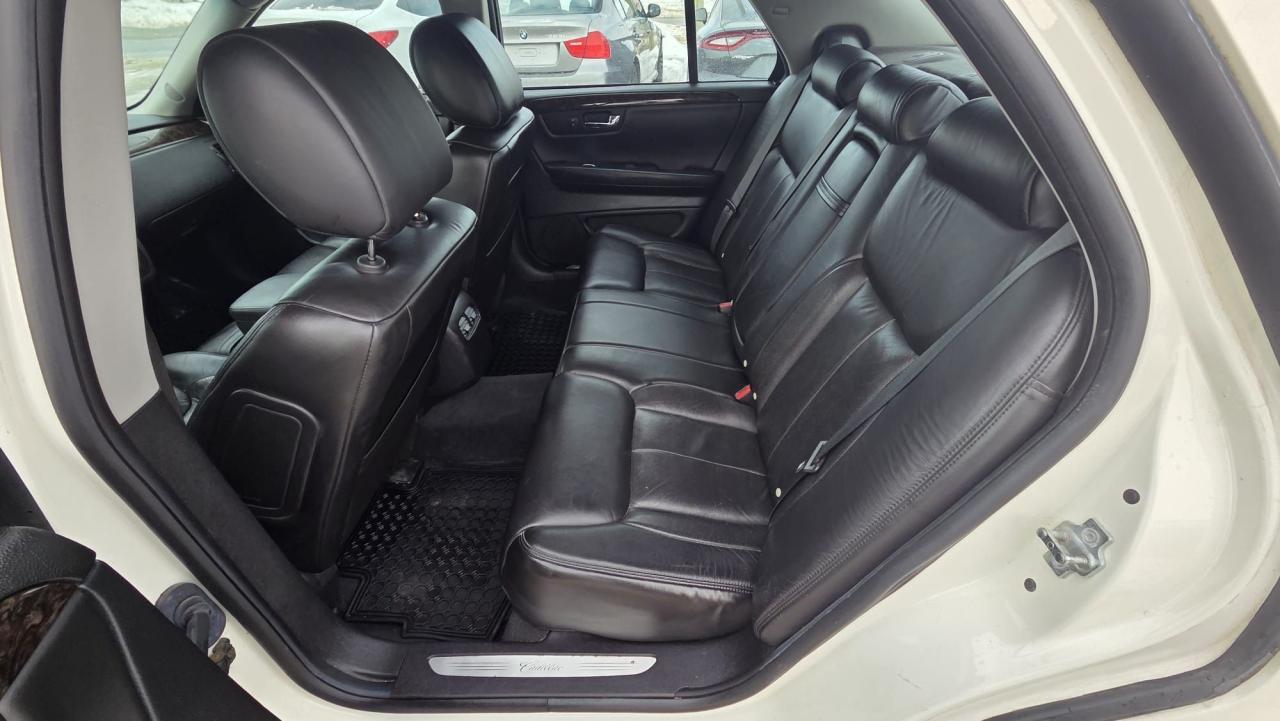 2009 Cadillac DTS V8, RUNS DRIVES GREAT, HAS RUST, AS IS SPECIAL Photo