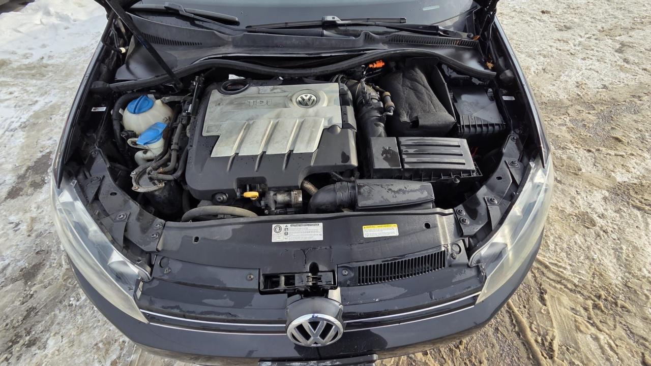 2014 Volkswagen Golf Wagon Comfortline, DIESEL, RUNS DRIVES WELL, AS IS Photo