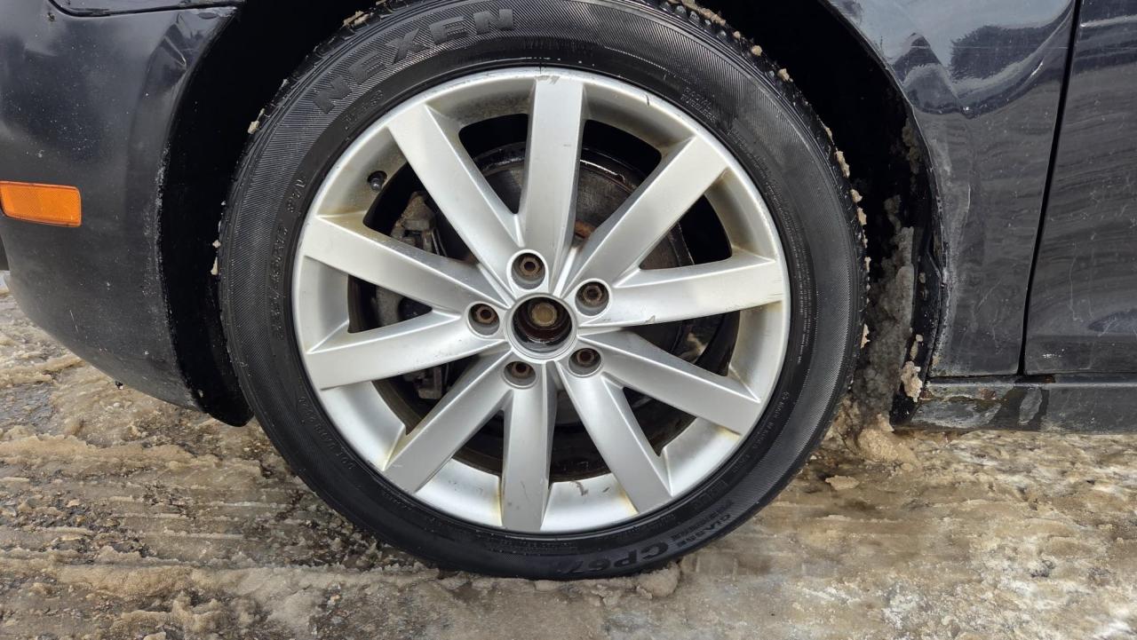 2014 Volkswagen Golf Wagon Comfortline, DIESEL, RUNS DRIVES WELL, AS IS Photo