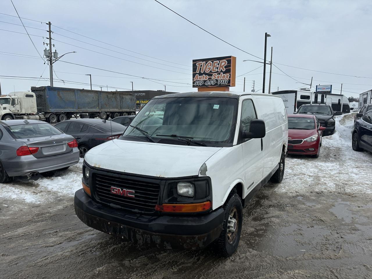 2006 GMC Savana Cargo Van CARGO VAN, RUNS AND DRIVES , ROUGH, AS IS - Photo #1