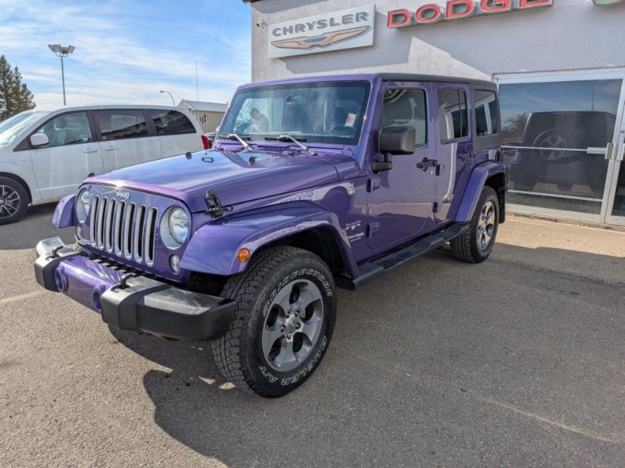 2018 Jeep Wrangler JK Unlimited Sahara Photo2