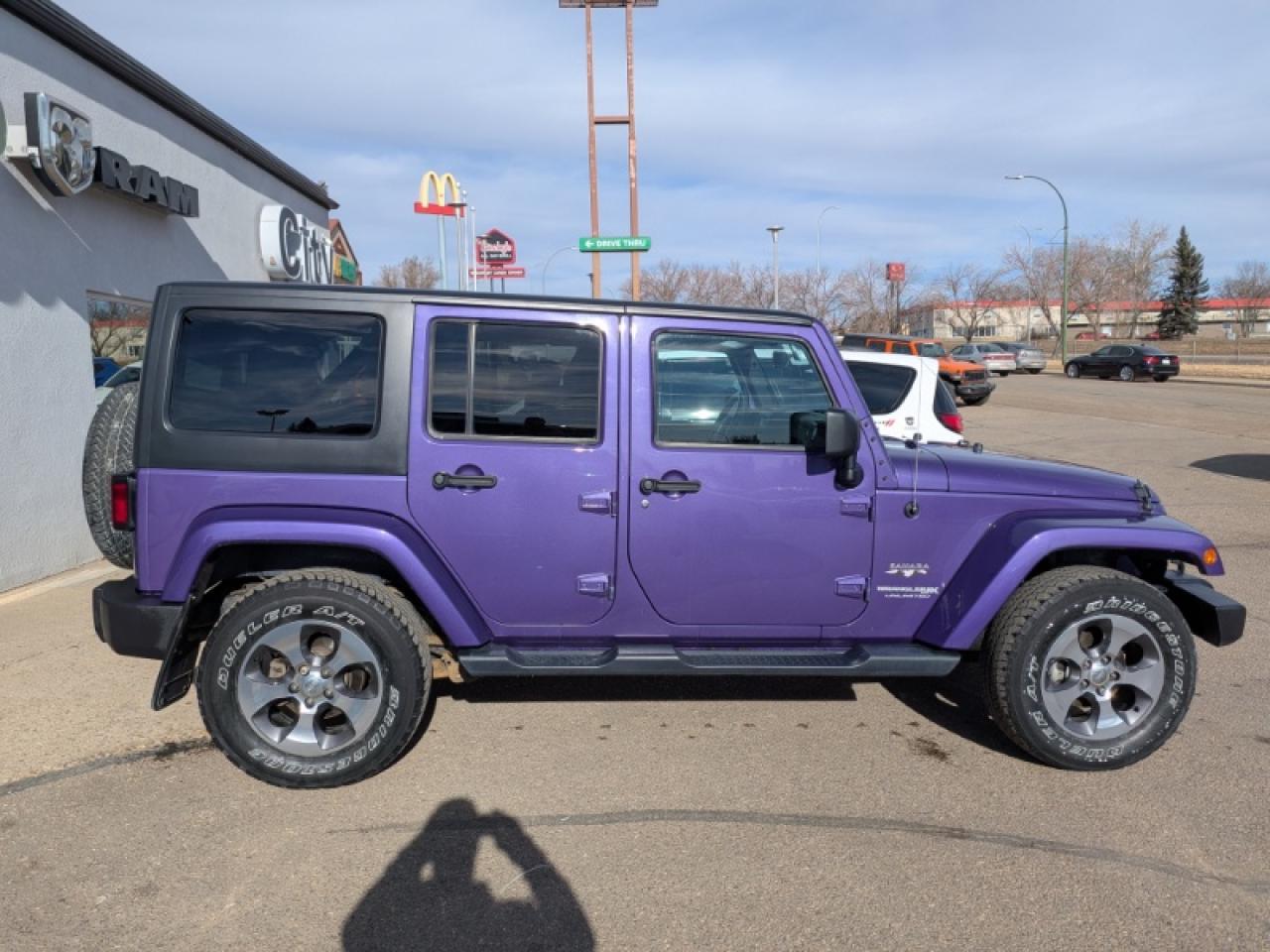 2018 Jeep Wrangler JK Unlimited Sahara Photo