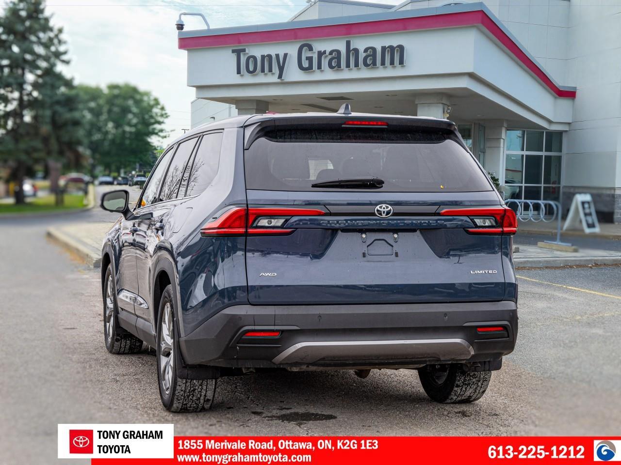 2024 Toyota Grand Highlander Limited Photo3