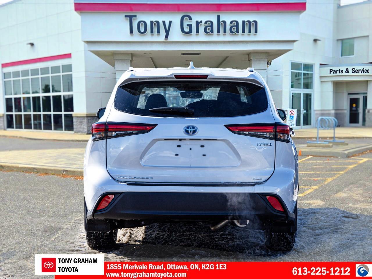 2023 Toyota Highlander HYBRID XLE Photo4