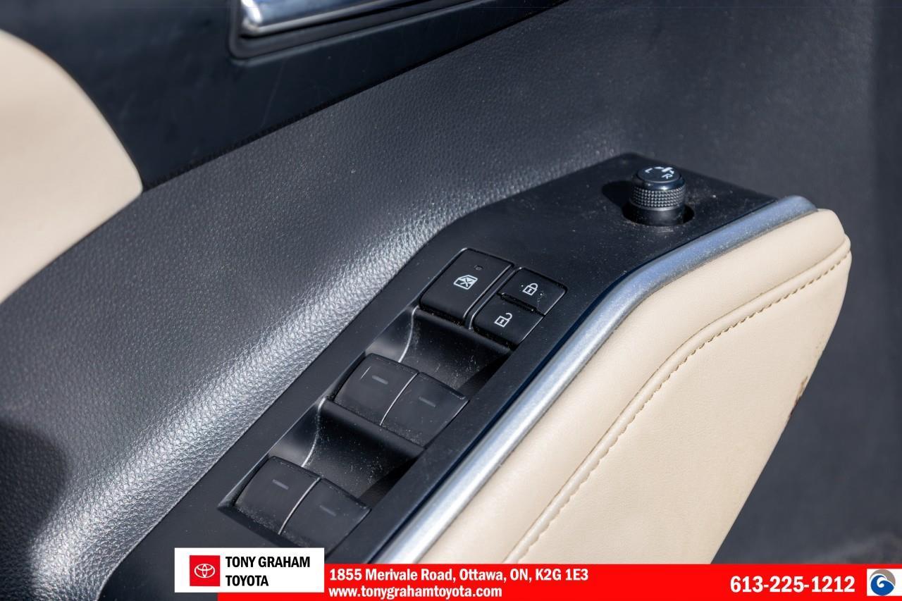 2023 Toyota Highlander HYBRID XLE Photo