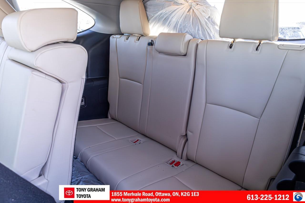 2023 Toyota Highlander HYBRID XLE Photo