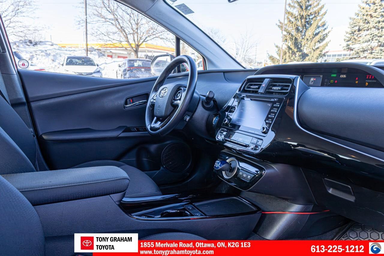 2022 Toyota Prius PRIME Photo