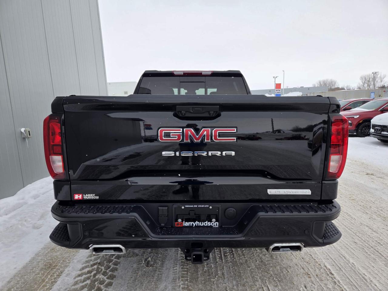 2025 GMC Sierra 1500 Elevation One Owner | Leather | Sunroof | 6'6 Box | X31 | 20" Wheels Photo