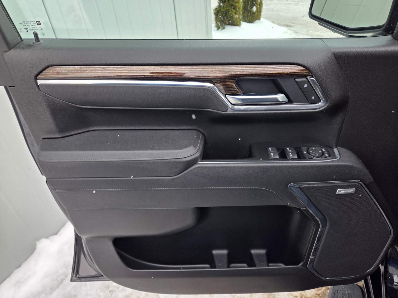 2025 GMC Sierra 1500 Elevation One Owner | Leather | Sunroof | 6'6 Box | X31 | 20" Wheels Photo