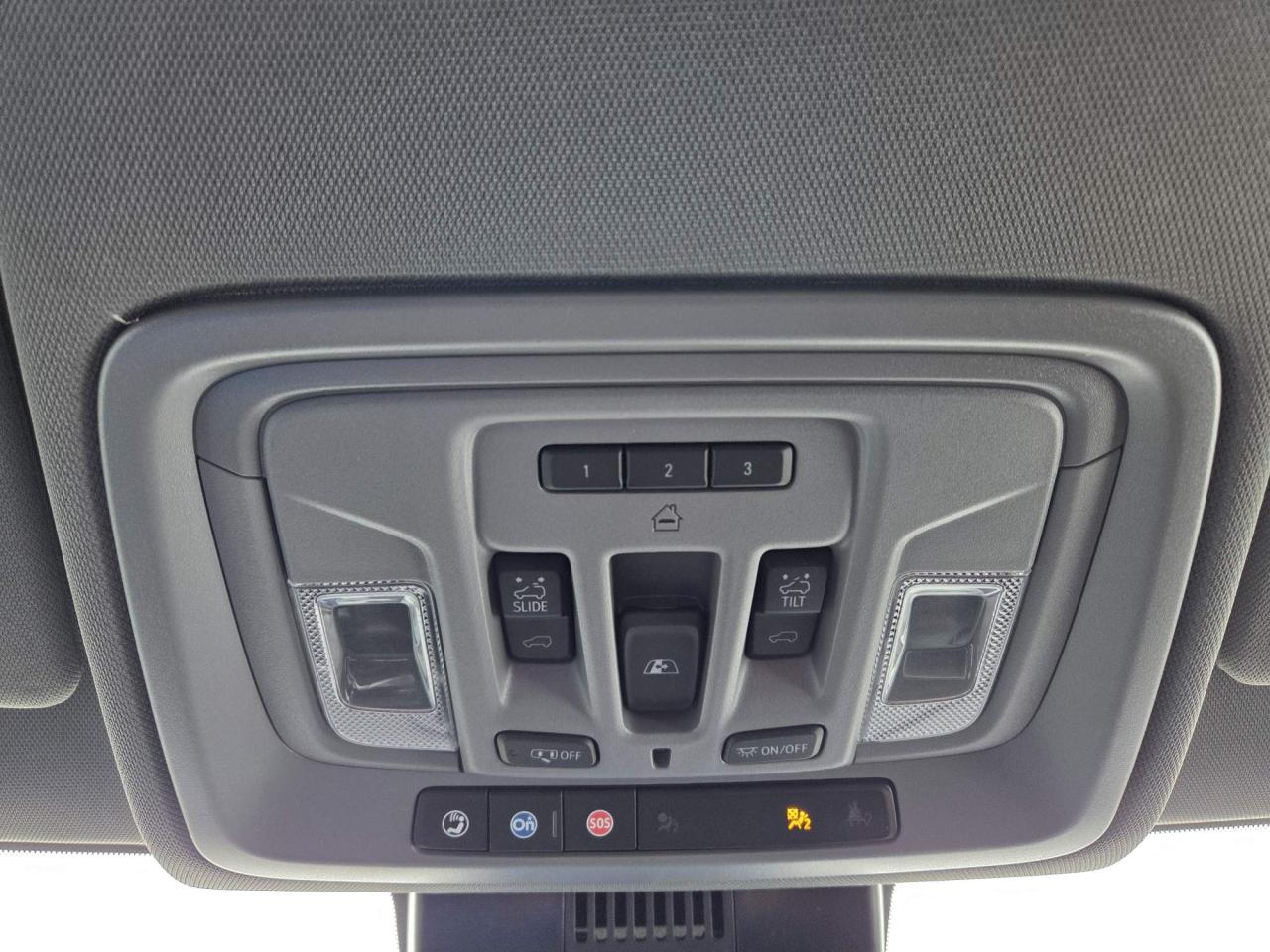 2025 GMC Sierra 1500 Elevation One Owner | Leather | Sunroof | 6'6 Box | X31 | 20" Wheels Photo