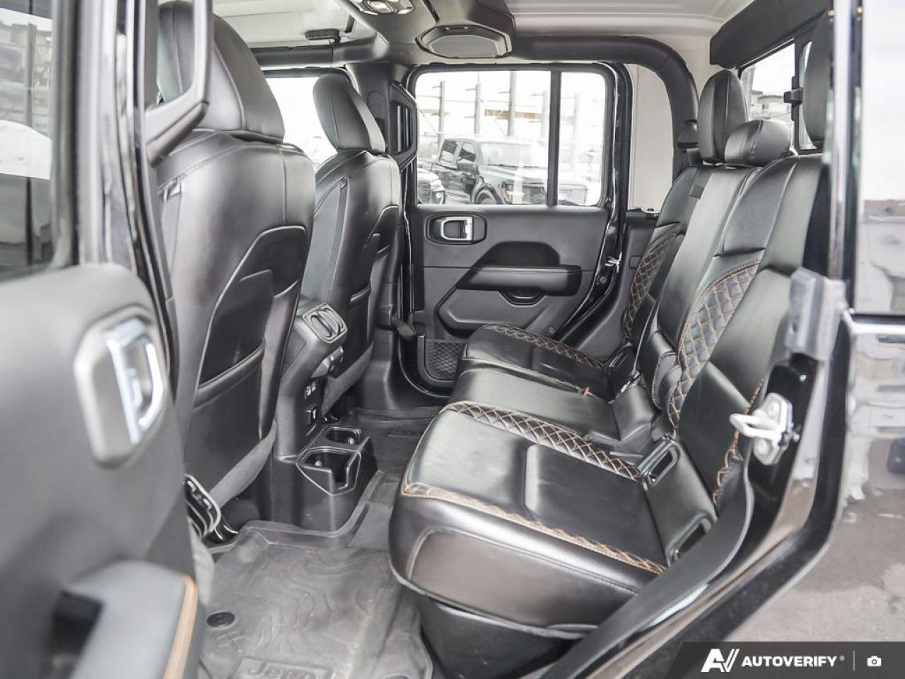 2021 Jeep Gladiator Overland HEATED LEATHER SEATS & WHEEL | NAV Photo