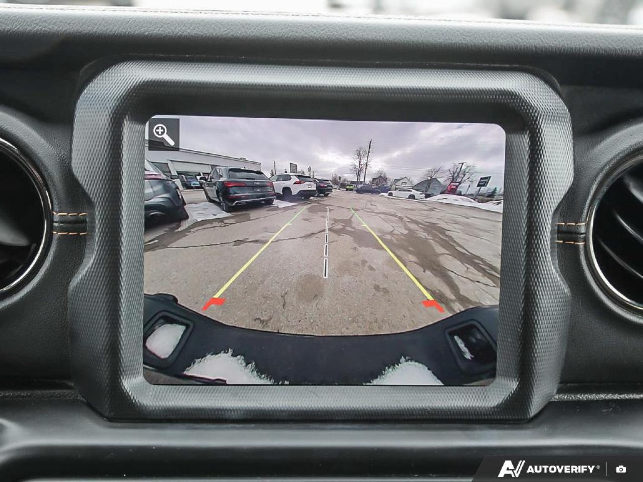 2021 Jeep Gladiator Overland HEATED LEATHER SEATS & WHEEL | NAV Photo