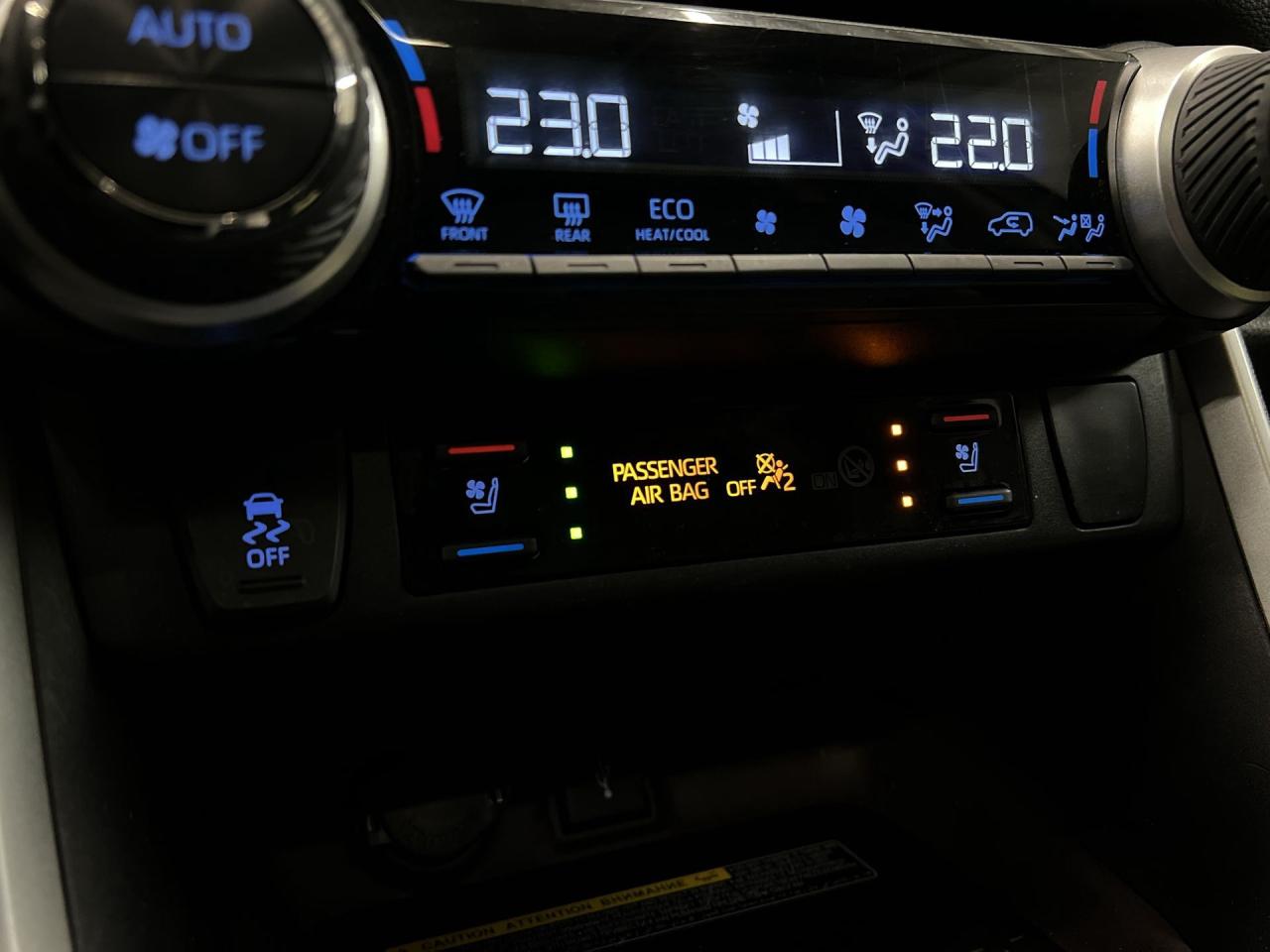 2021 Toyota RAV4 LIMITED AWD | ONLY 33,000KMS! | LEATHER | SUNROOF Photo