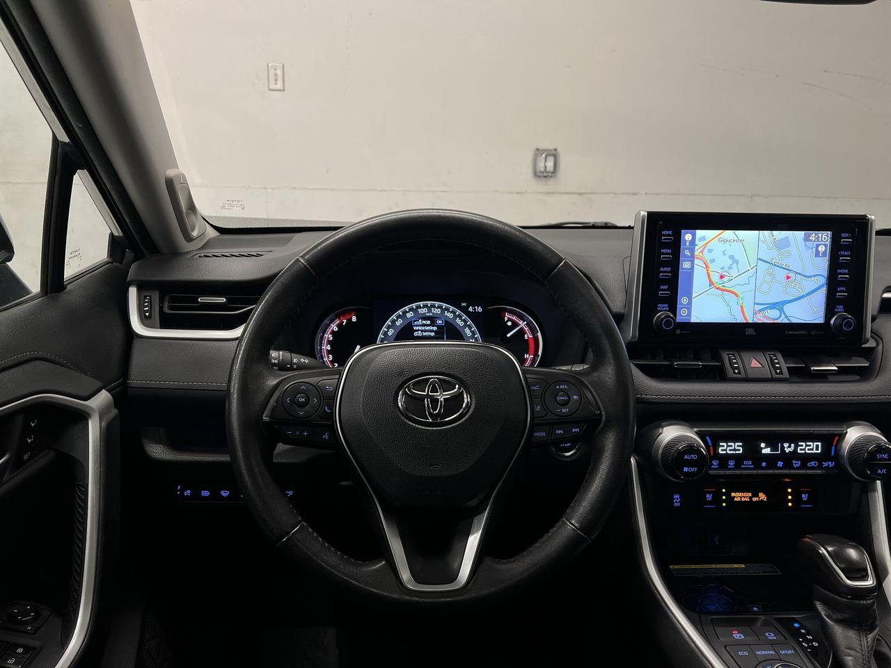 2021 Toyota RAV4 LIMITED AWD | ONLY 33,000KMS! | LEATHER | SUNROOF Photo