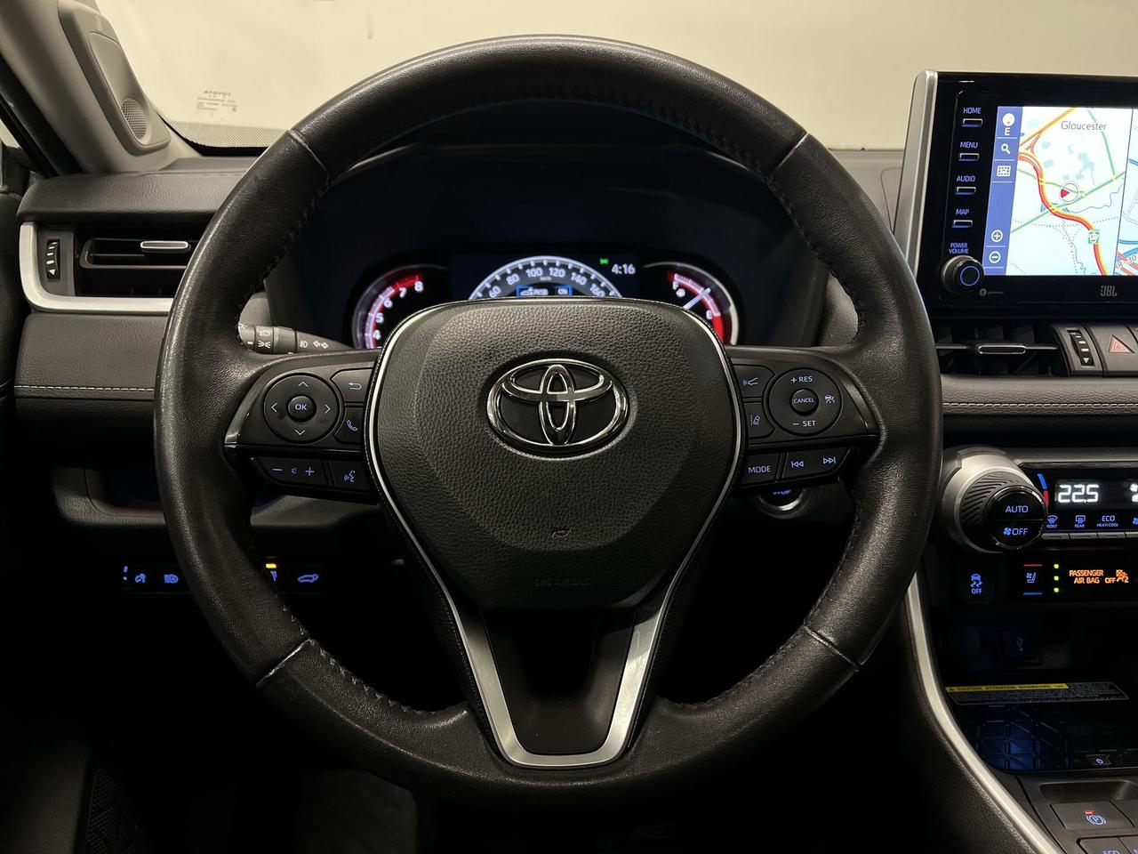 2021 Toyota RAV4 LIMITED AWD | ONLY 33,000KMS! | LEATHER | SUNROOF Photo