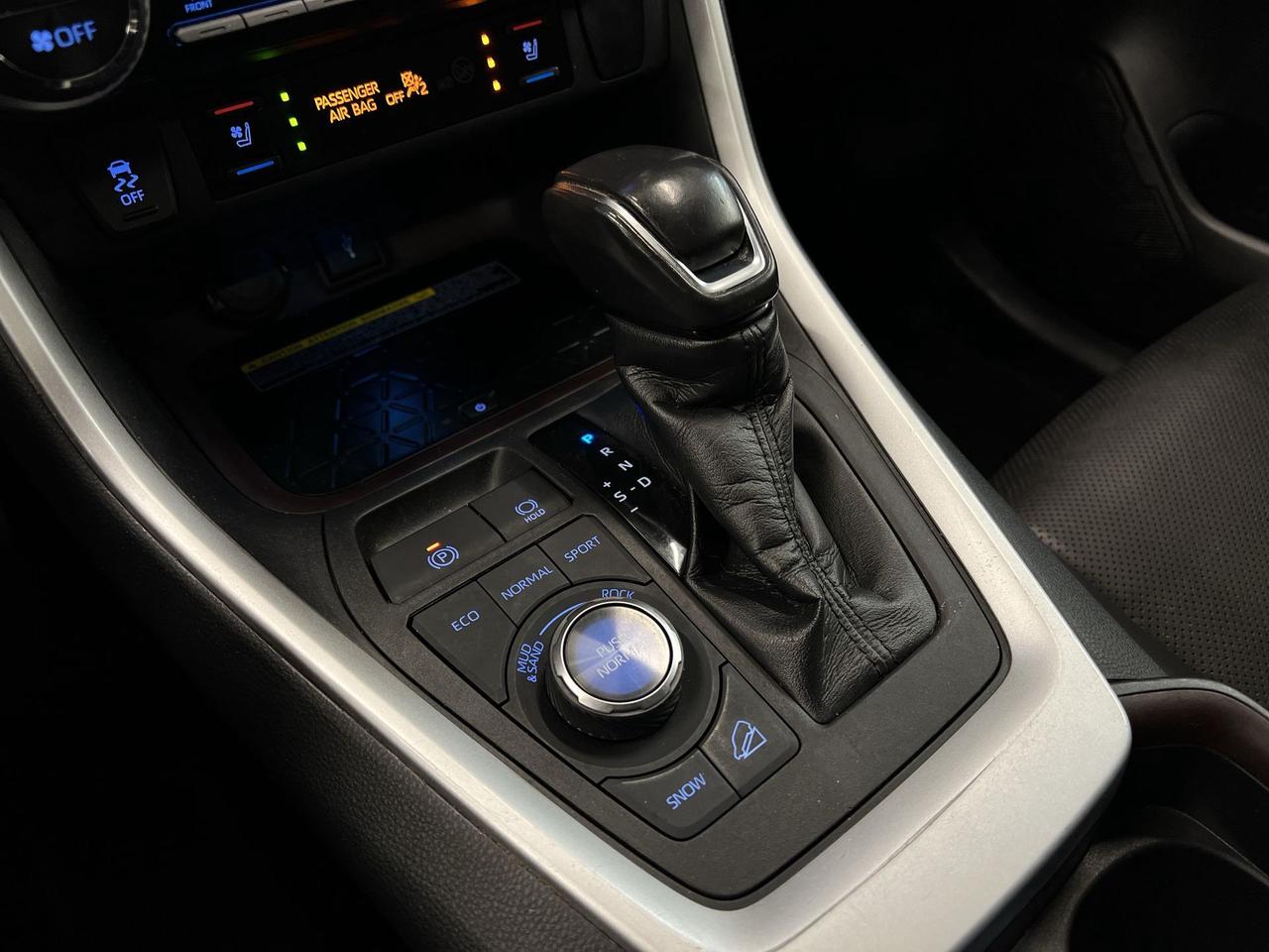 2021 Toyota RAV4 LIMITED AWD | ONLY 33,000KMS! | LEATHER | SUNROOF Photo