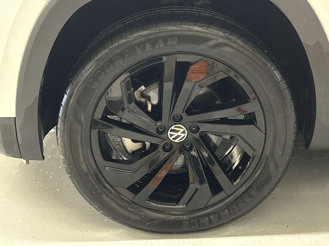 2022 Volkswagen Atlas HIGHLINE AWD |8-PASS |3.6L V6 |LEATHER |PANO ROOF Photo