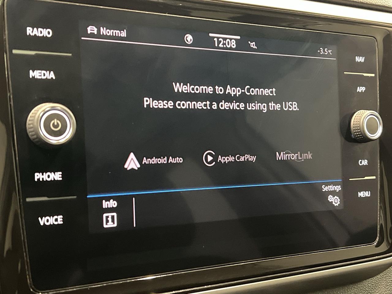2022 Volkswagen Atlas HIGHLINE AWD |7-PASS |3.6L V6 |LEATHER |PANO ROOF Photo