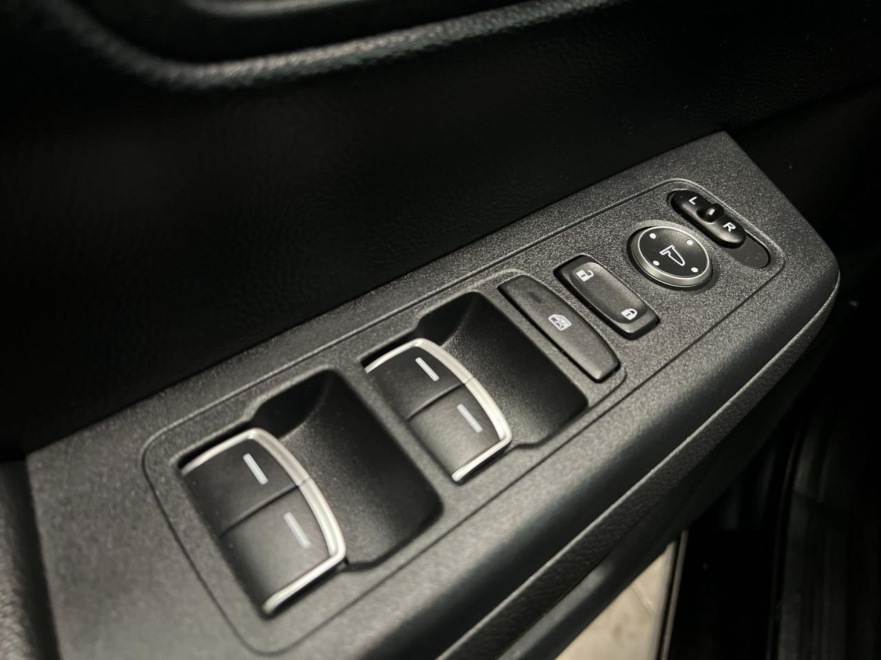 2024 Honda CR-V Hybrid EX-L HYBRID AWD | HTD LEATHER | SUNROOF | CARPLAY Photo