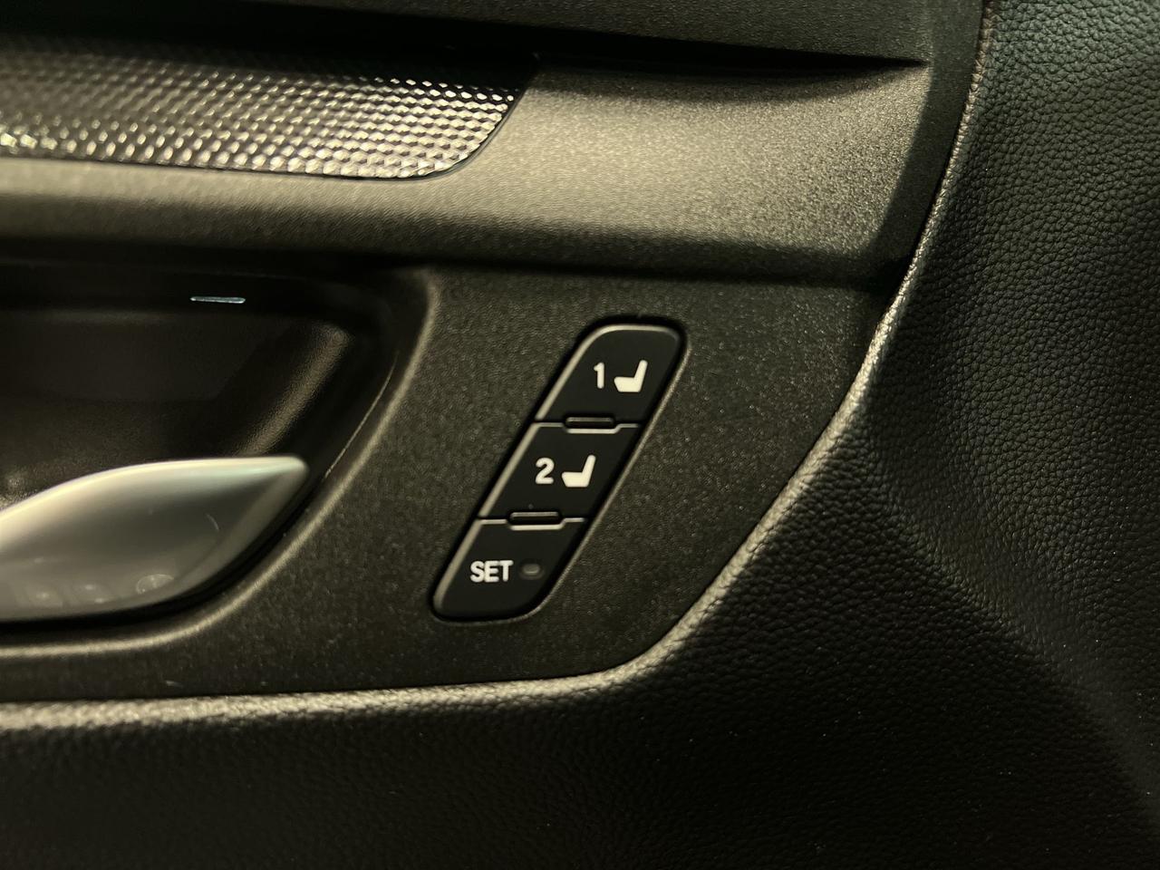 2024 Honda CR-V Hybrid EX-L HYBRID AWD | HTD LEATHER | SUNROOF | CARPLAY Photo