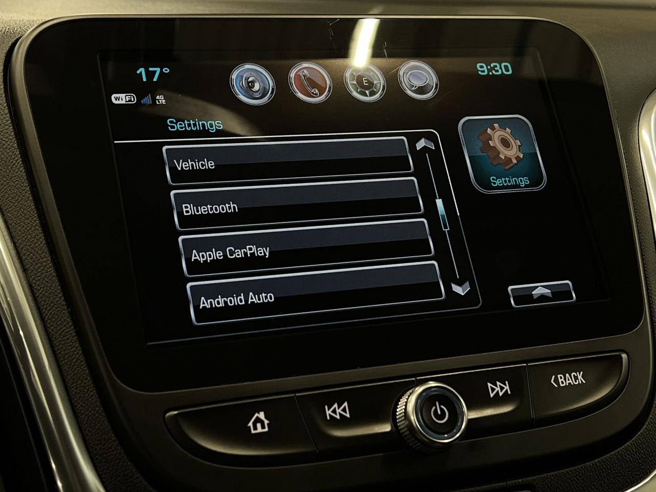 2018 Chevrolet Equinox PREMIER AWD | TURBO DIESEL | HTD LEATHER | CARPLAY Photo