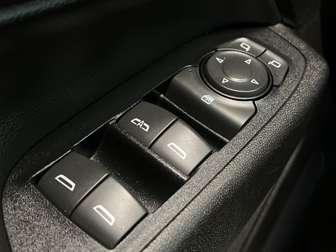 2018 Chevrolet Equinox PREMIER AWD | TURBO DIESEL | HTD LEATHER | CARPLAY Photo