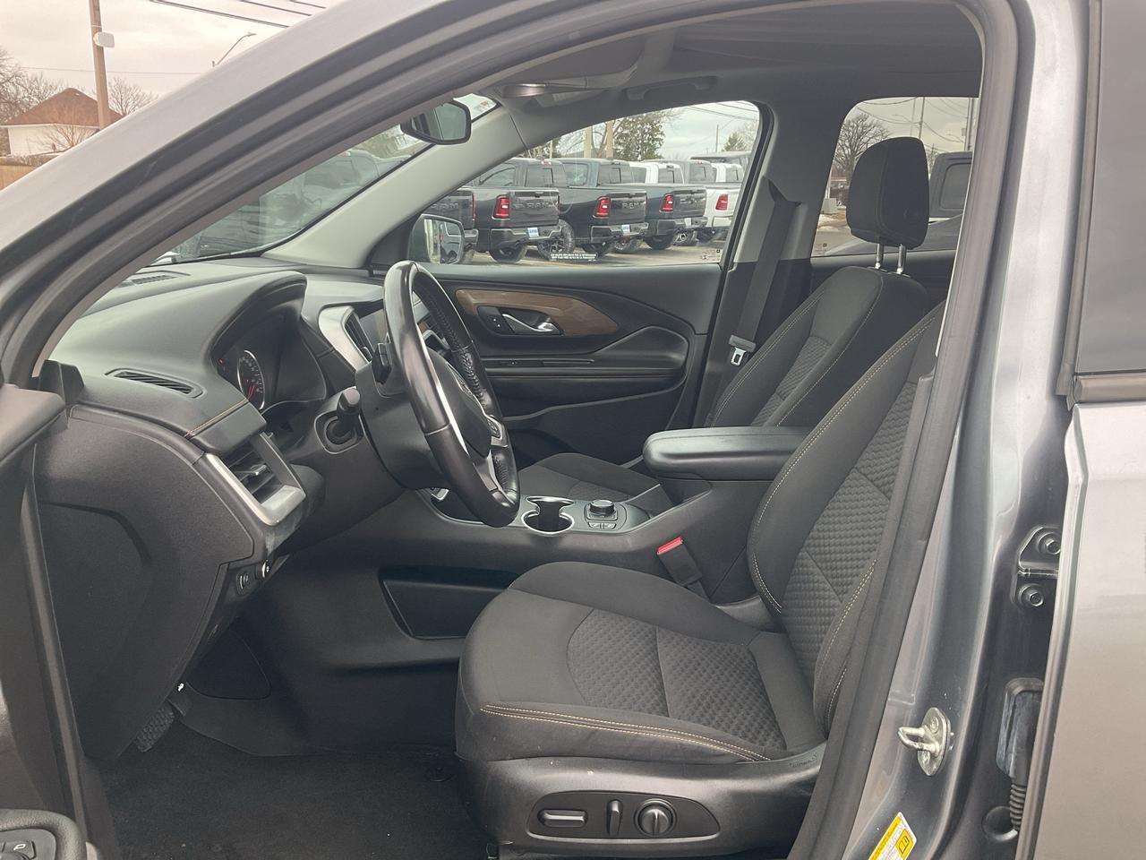 2018 GMC Terrain HTD SEATS / NAV / PWR DRIVER SEAT / RMT START Photo